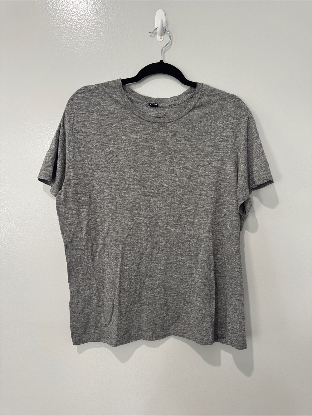 Monrow Basic T Shirt Size L Casual Summer Travel